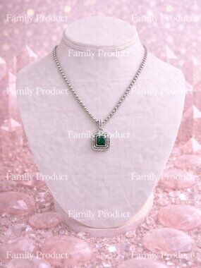 NEW ARRIVALS STATEMENT NECKLACE